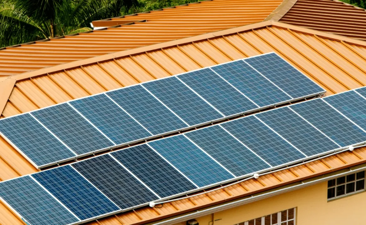 do_solar_panels_help_insulate_your_roof_CrQ