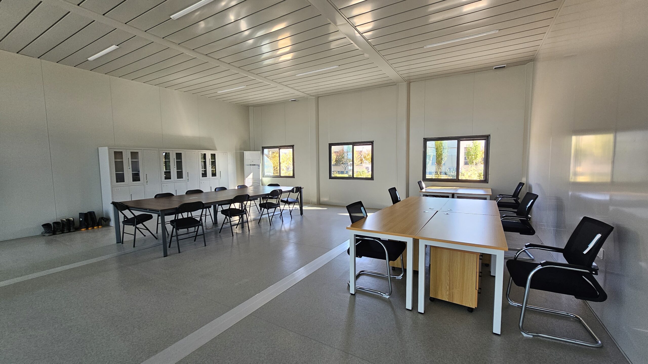 office-join-container house